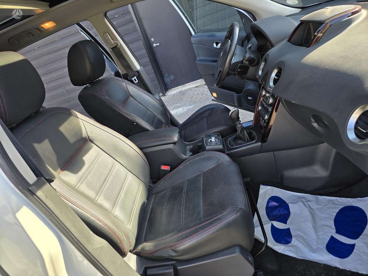 Renault Koleos 2015 — photo 12