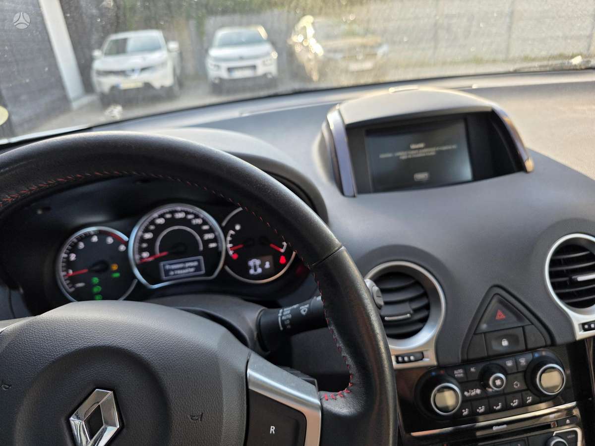 Renault Koleos 2015 — photo 19