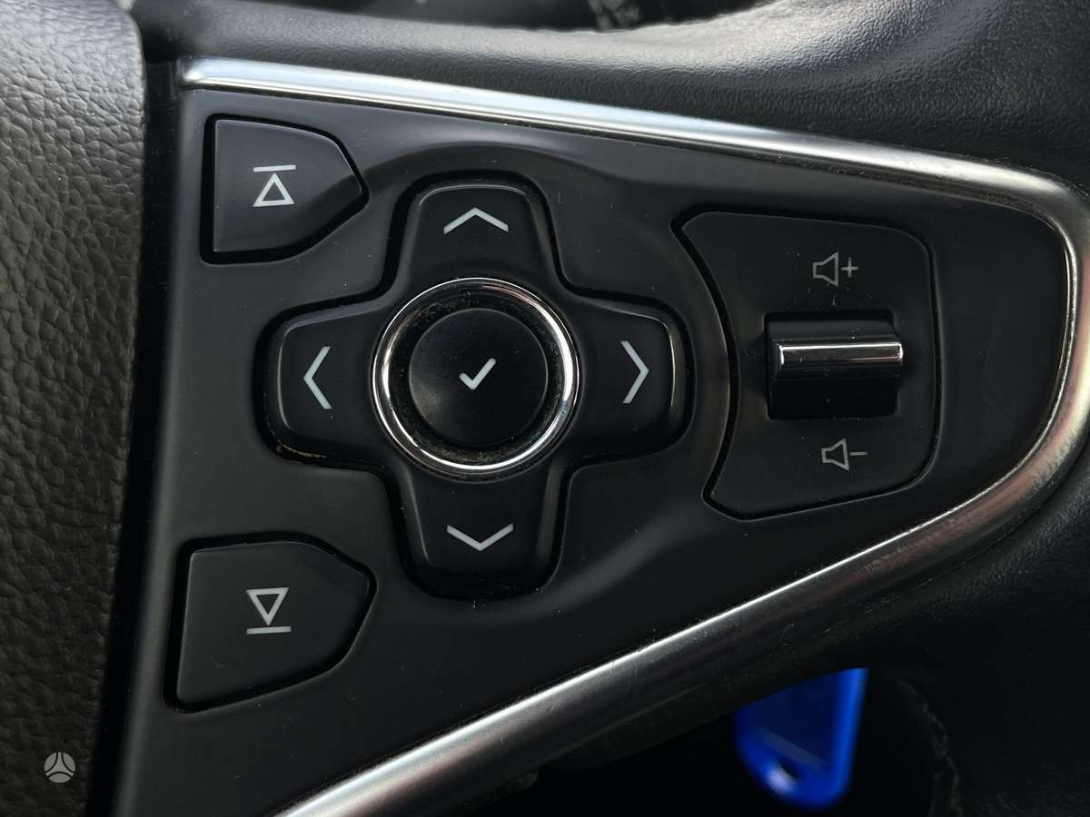 Opel Insignia 2015 — photo 18