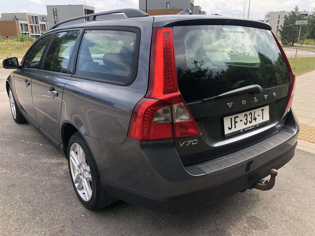Volvo V70 2009 — photo 12