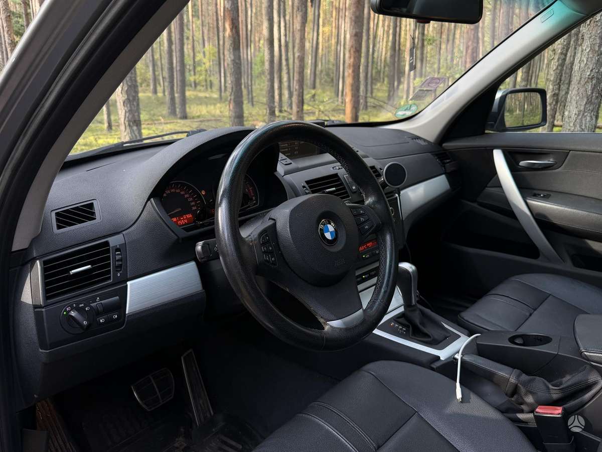 BMW X3 2009 — photo 10