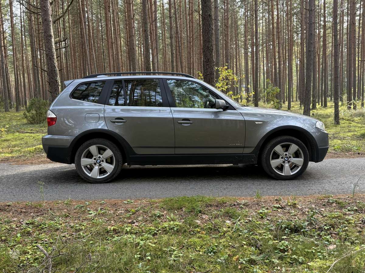 BMW X3 2009 — photo 8