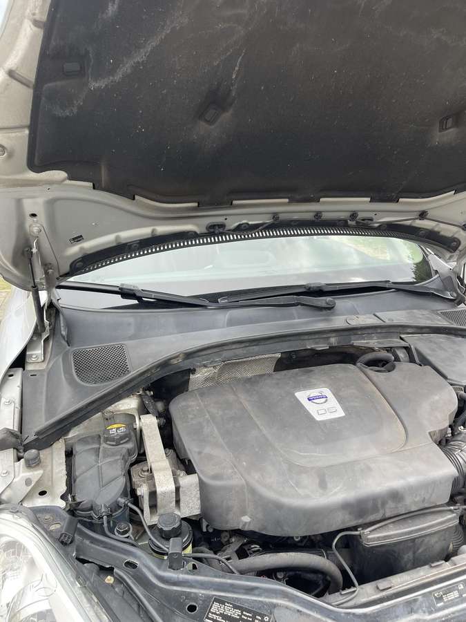 Volvo XC60 2010 — photo 20