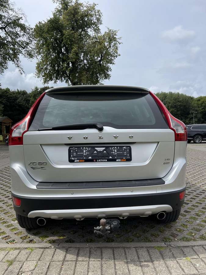 Volvo XC60 2010 — photo 6