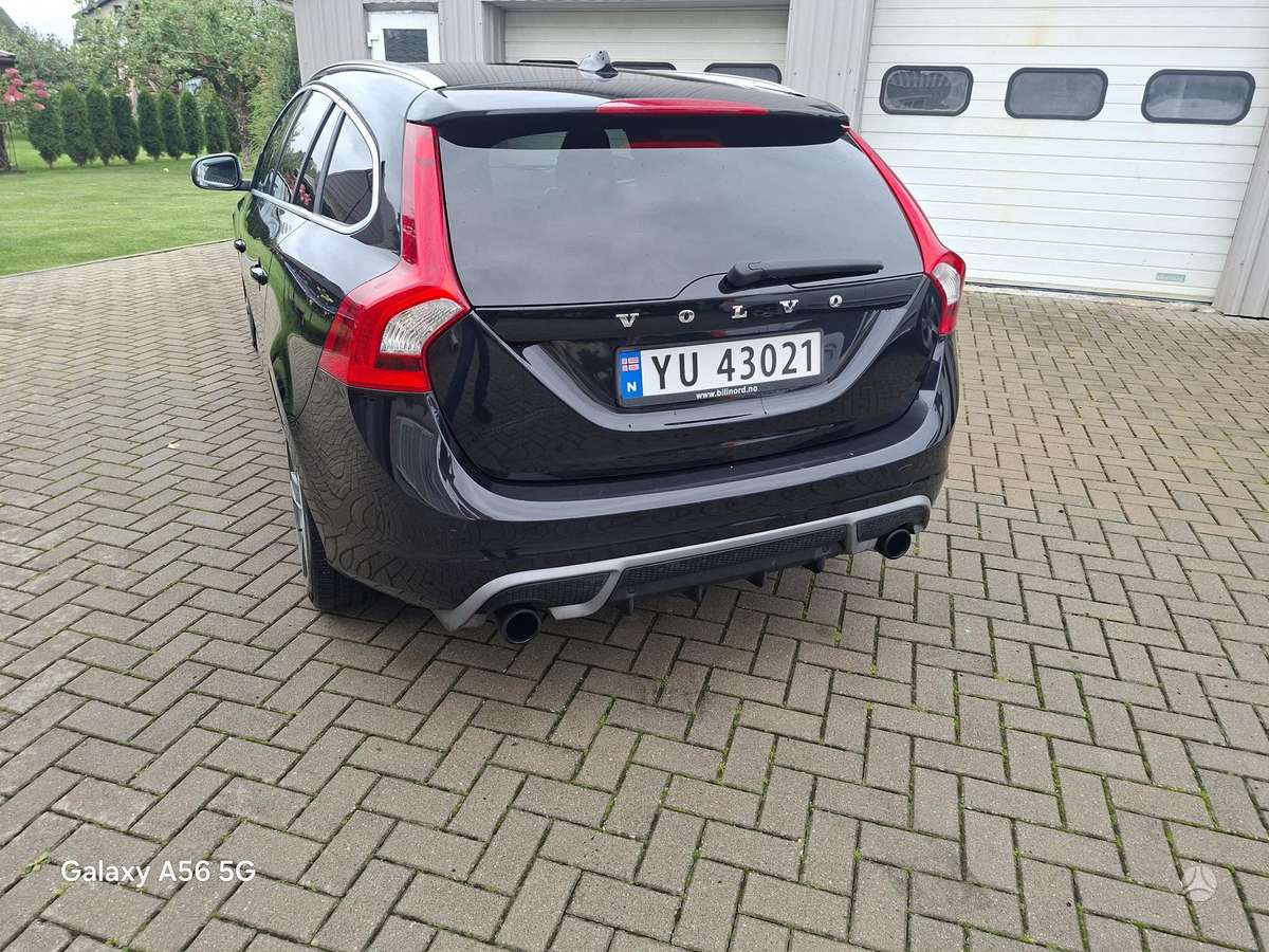 Volvo V60 2012 — photo 6