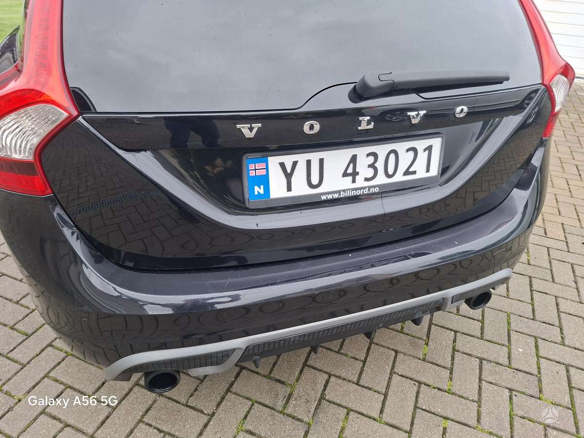 Volvo V60 2012 — photo 7