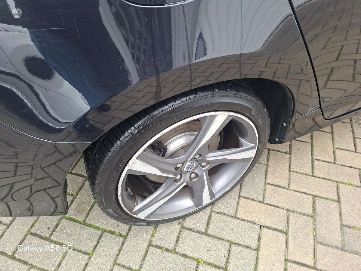 Volvo V60 2012 — photo 9