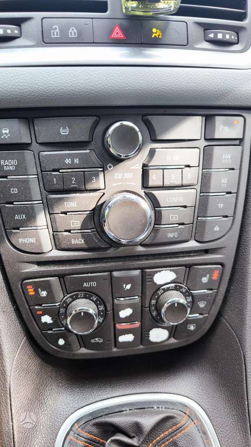 Opel Meriva 2010 — photo 20