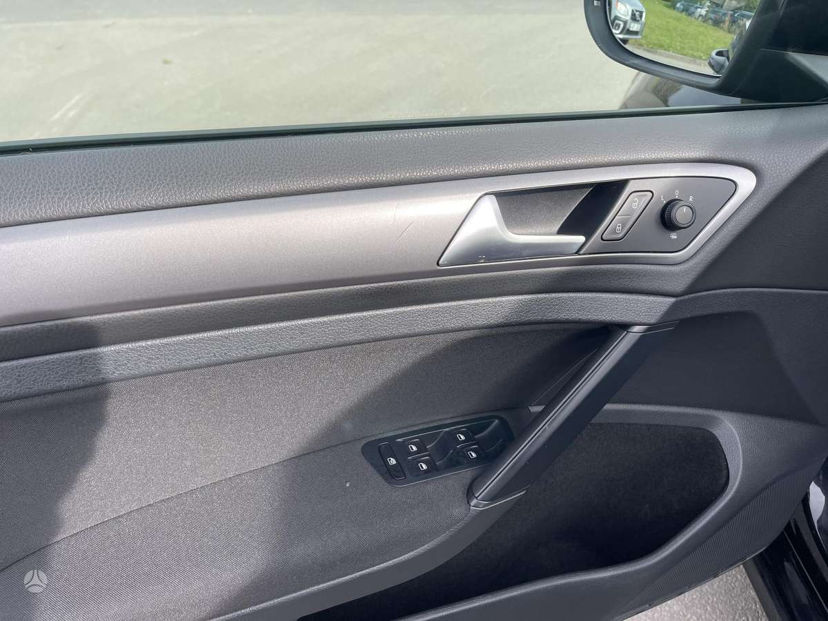 Volkswagen Golf 2015 — photo 18