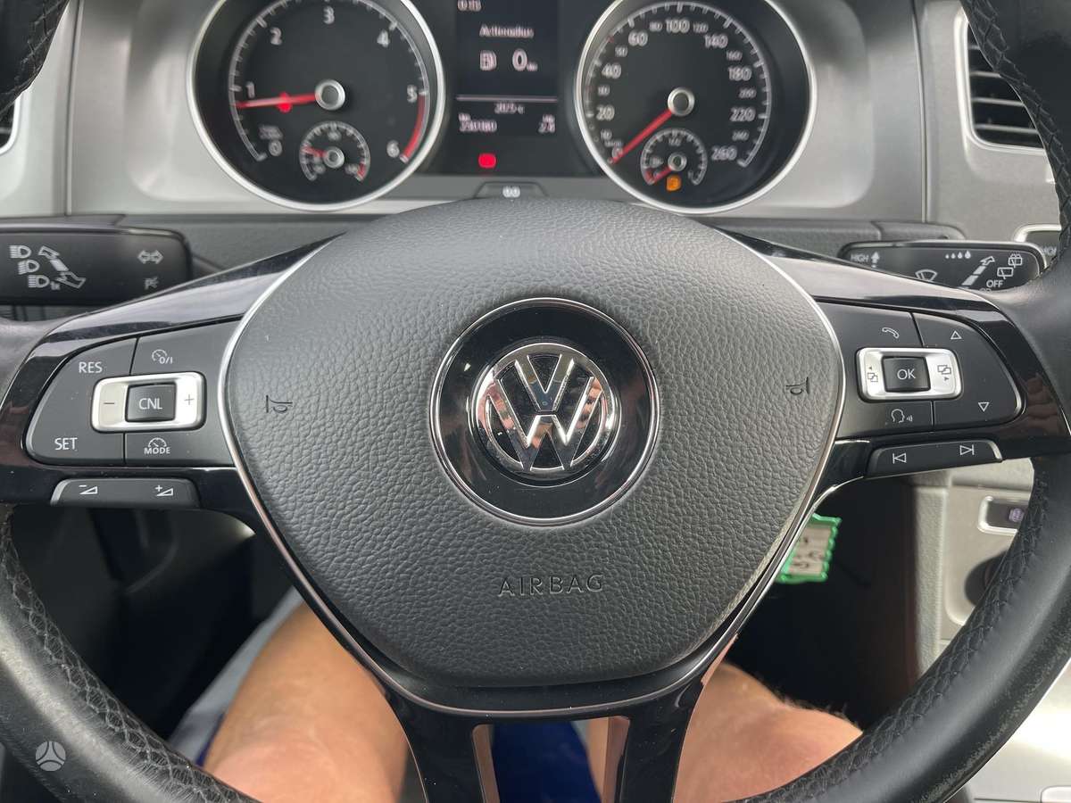 Volkswagen Golf 2015 — photo 20