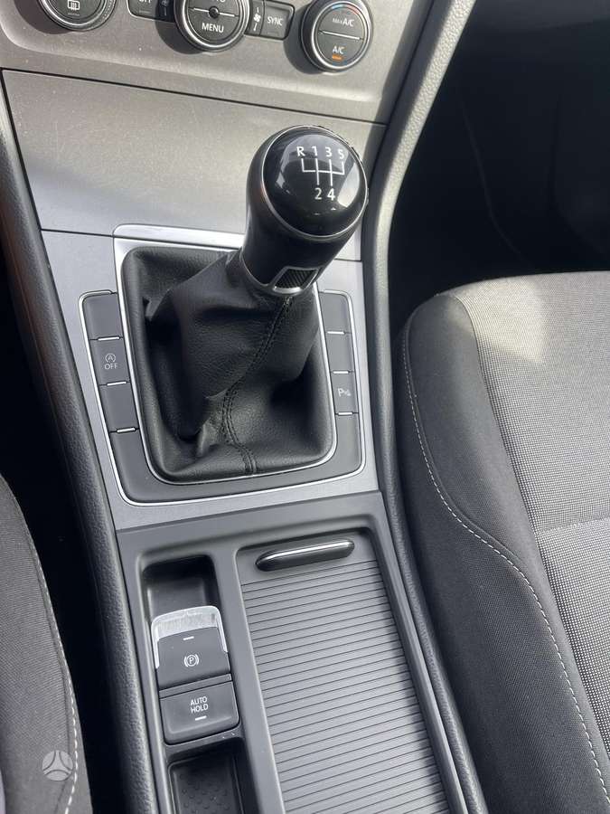Volkswagen Golf 2015 — photo 23