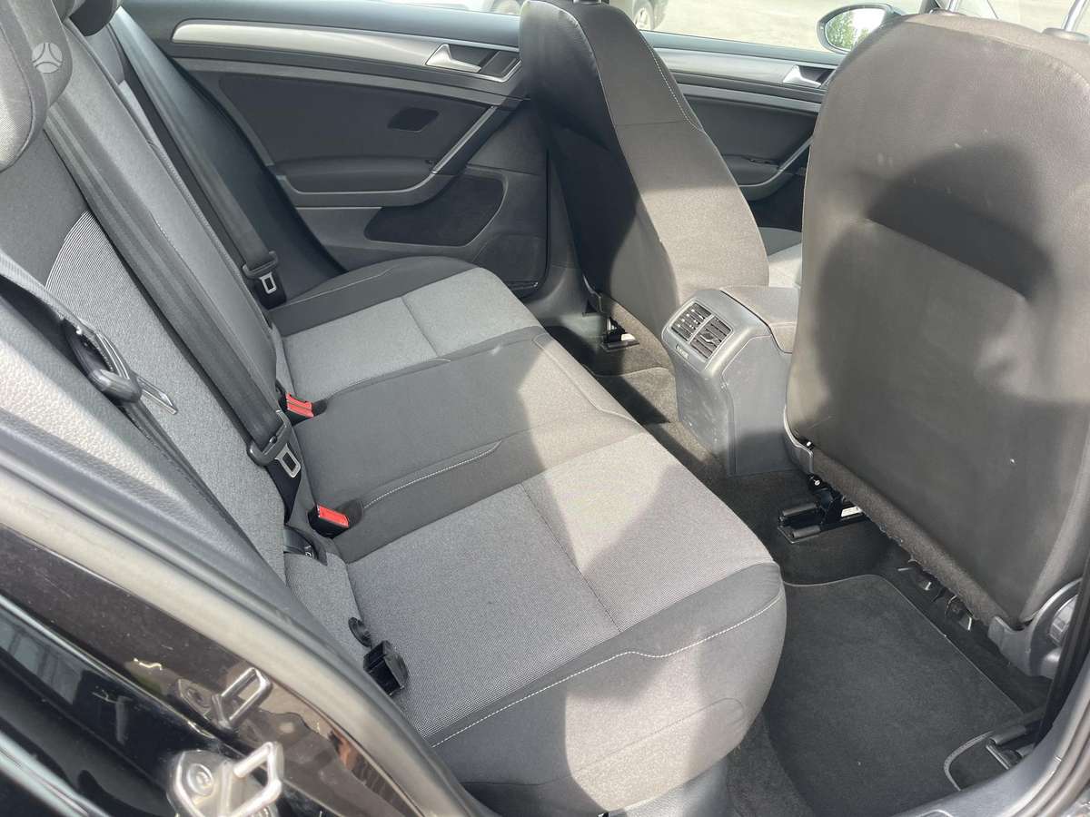 Volkswagen Golf 2015 — photo 27