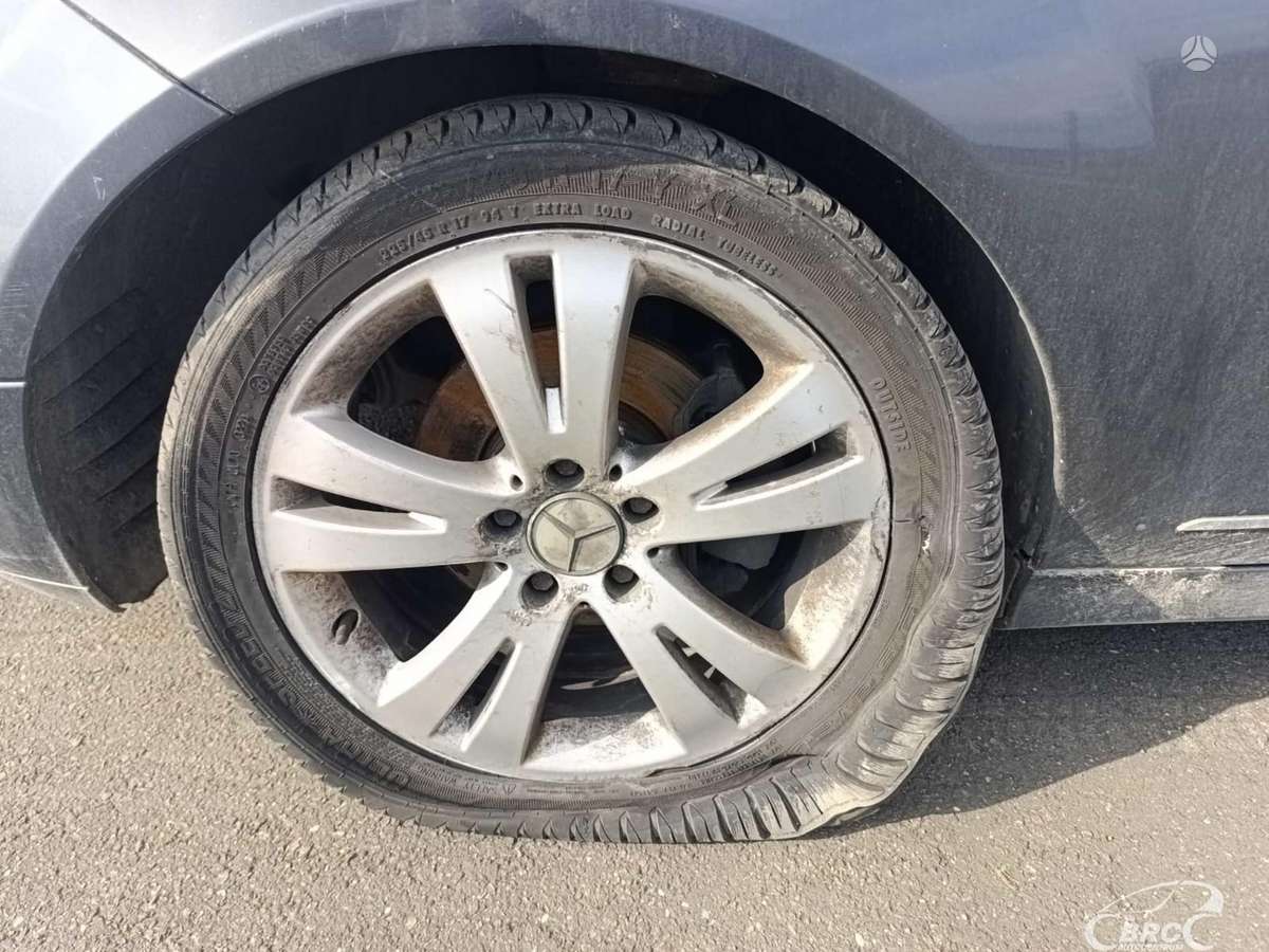 Mercedes-Benz C200 2008 — photo 22
