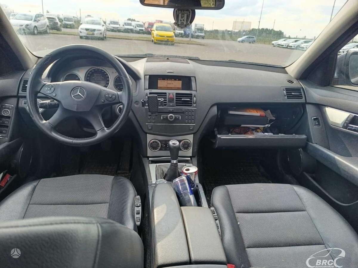 Mercedes-Benz C200 2008 — photo 9