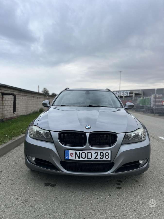 BMW 320 2012 — photo 8