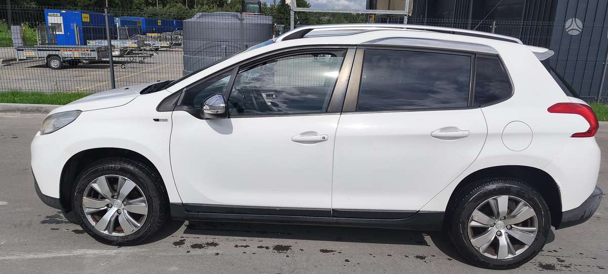 Peugeot 2008 2014 — photo 10
