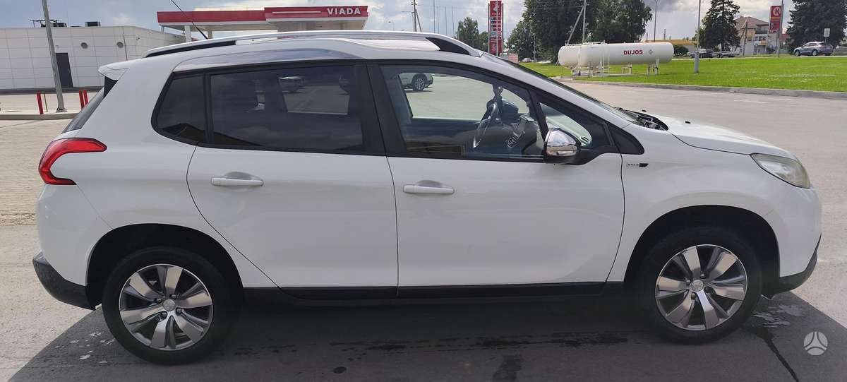 Peugeot 2008 2014 — photo 9