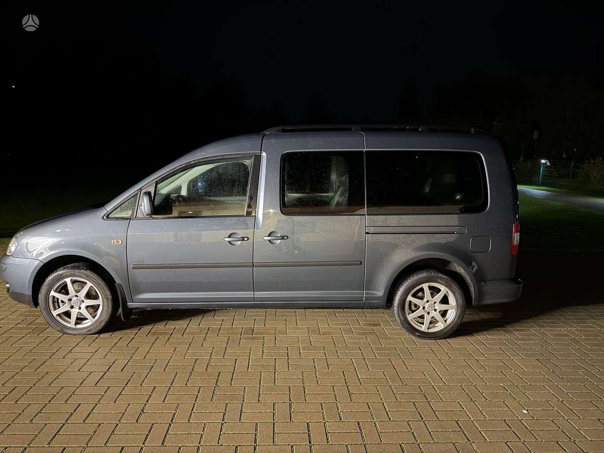 Volkswagen Caddy 2009 — rear view