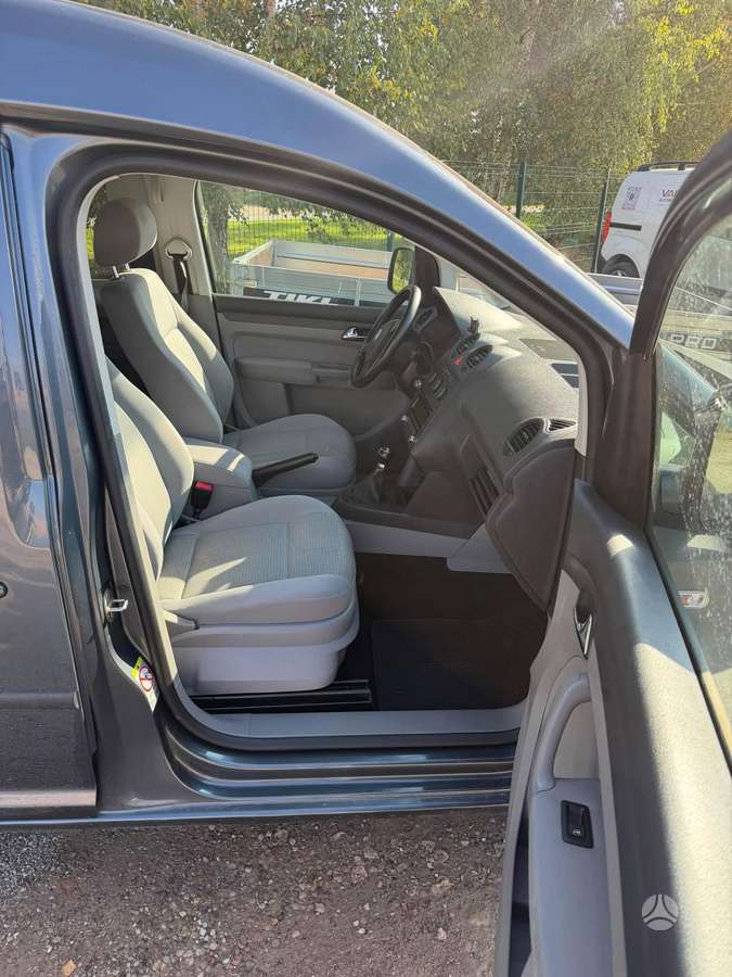 Volkswagen Caddy 2009 — photo 6