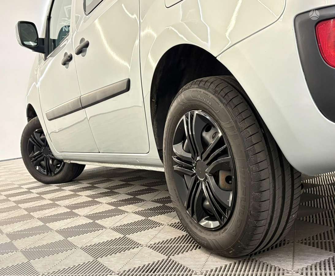 Renault Kangoo 2010 — photo 9