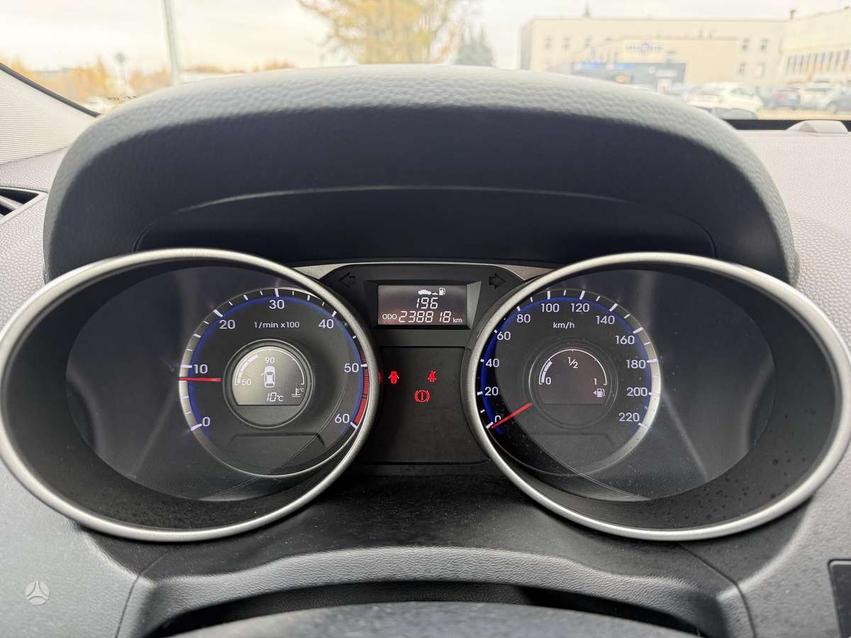 Hyundai ix35 2014 — photo 24