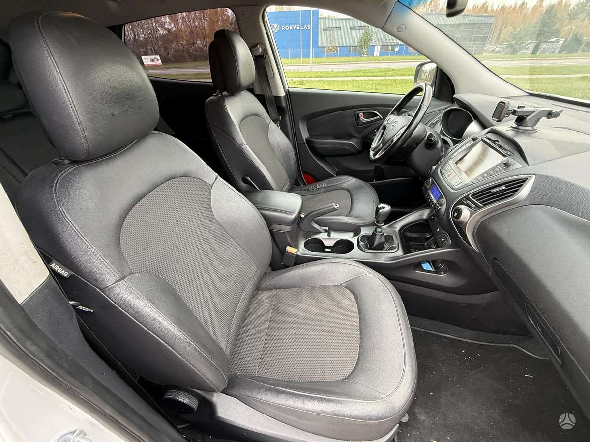 Hyundai ix35 2014 — photo 25