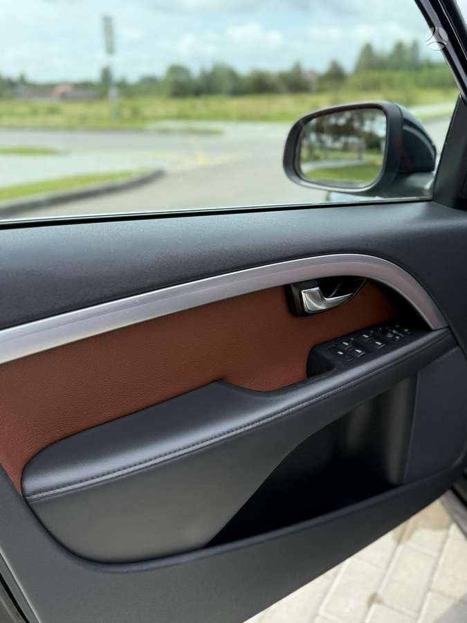 Volvo V70 2015 — photo 13