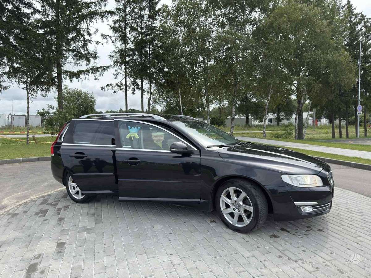 Volvo V70 2015 — photo 16