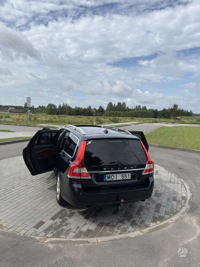 Volvo V70 2015 — photo 25