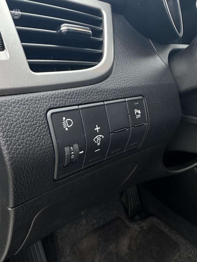 Hyundai i30 2015 — photo 17