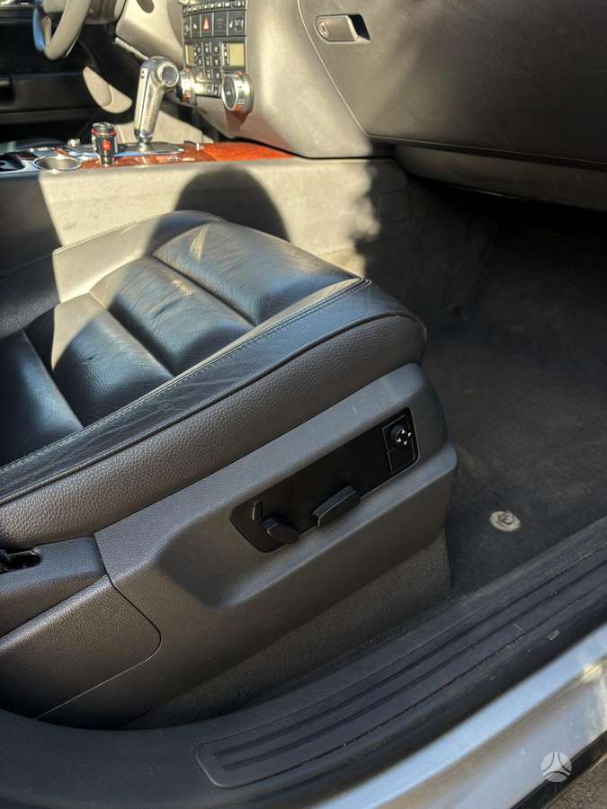 Volkswagen Touareg 2006 — photo 10