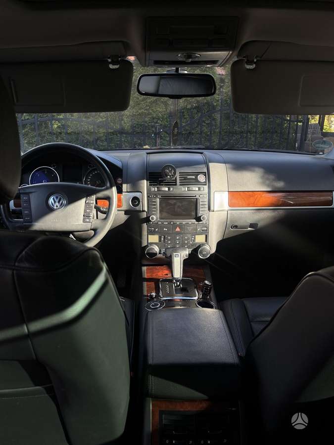 Volkswagen Touareg 2006 — photo 7