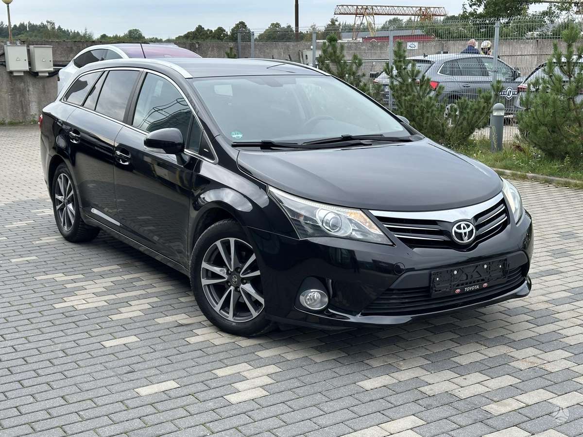 Toyota Avensis 2013 — engine 1998 cm³, 124 HP (91kW)
