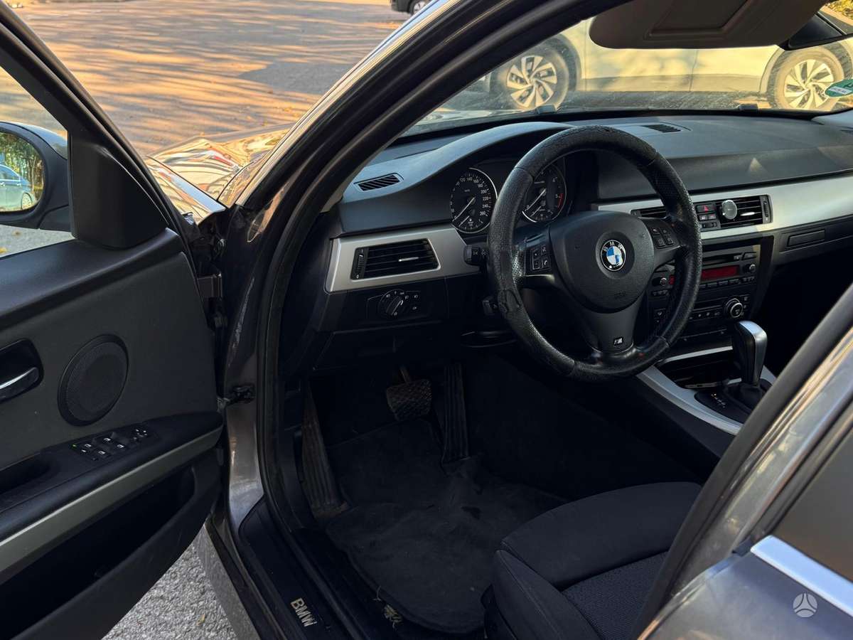 BMW 325 2007 — photo 13