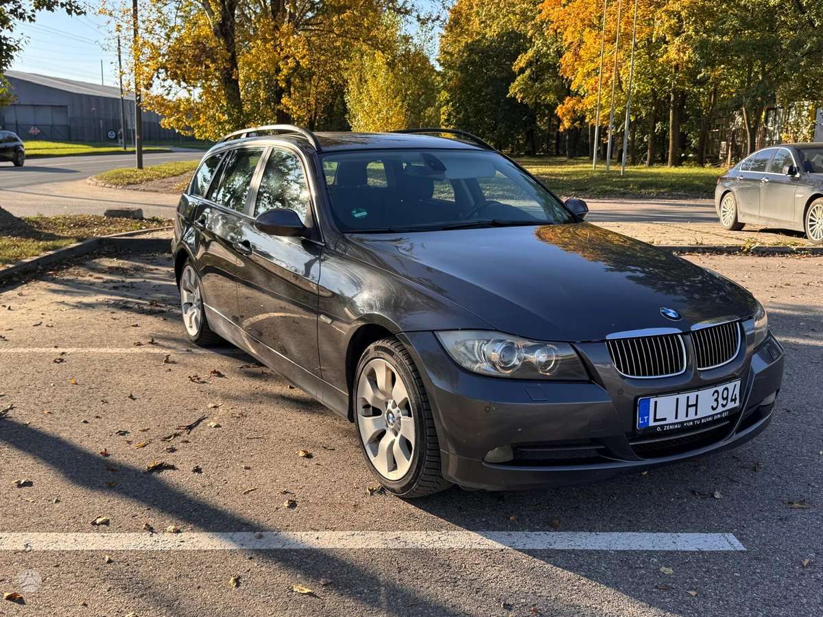 BMW 325 2007 — photo 9