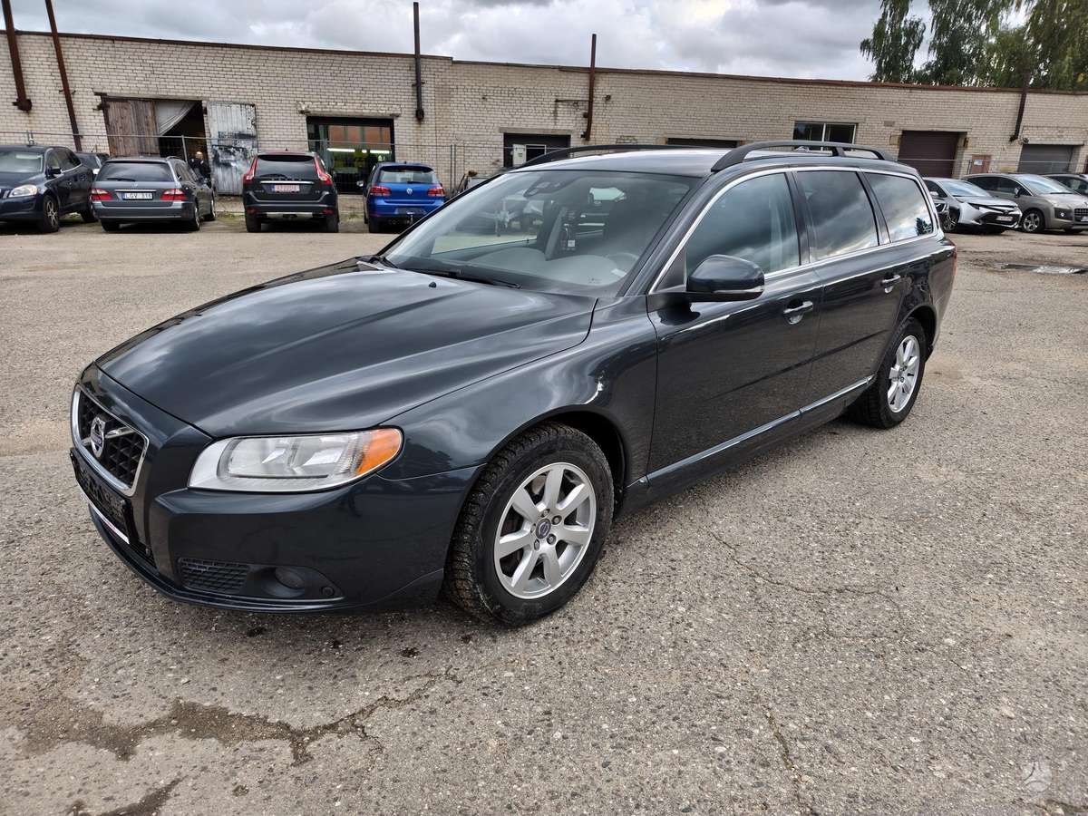 Volvo V70, 2012