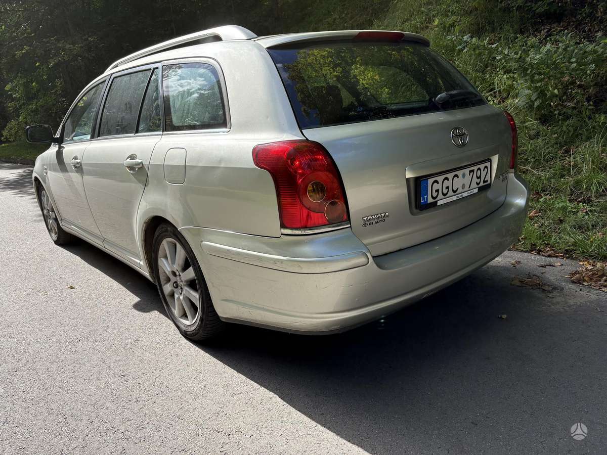Toyota Avensis 2004 — engine 1995 cm³, 110 HP (81kW)