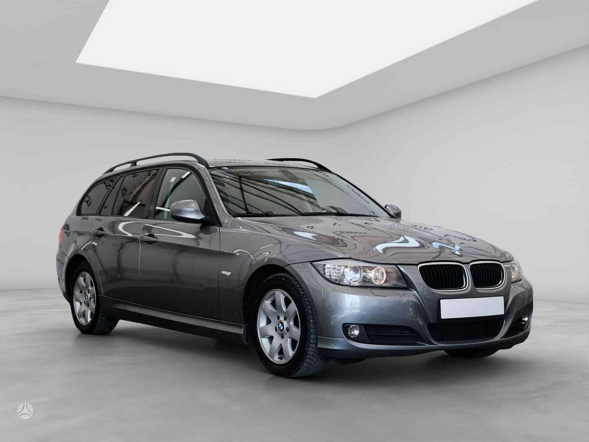 BMW 320 2009 — engine 2000 cm³, 143 HP (105kW)