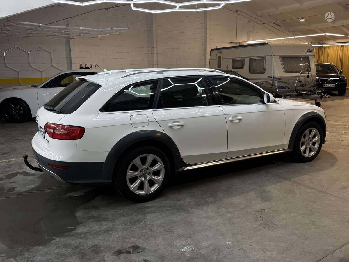 Audi A4 2015 — engine 1968 cm³, 177 HP (130kW)
