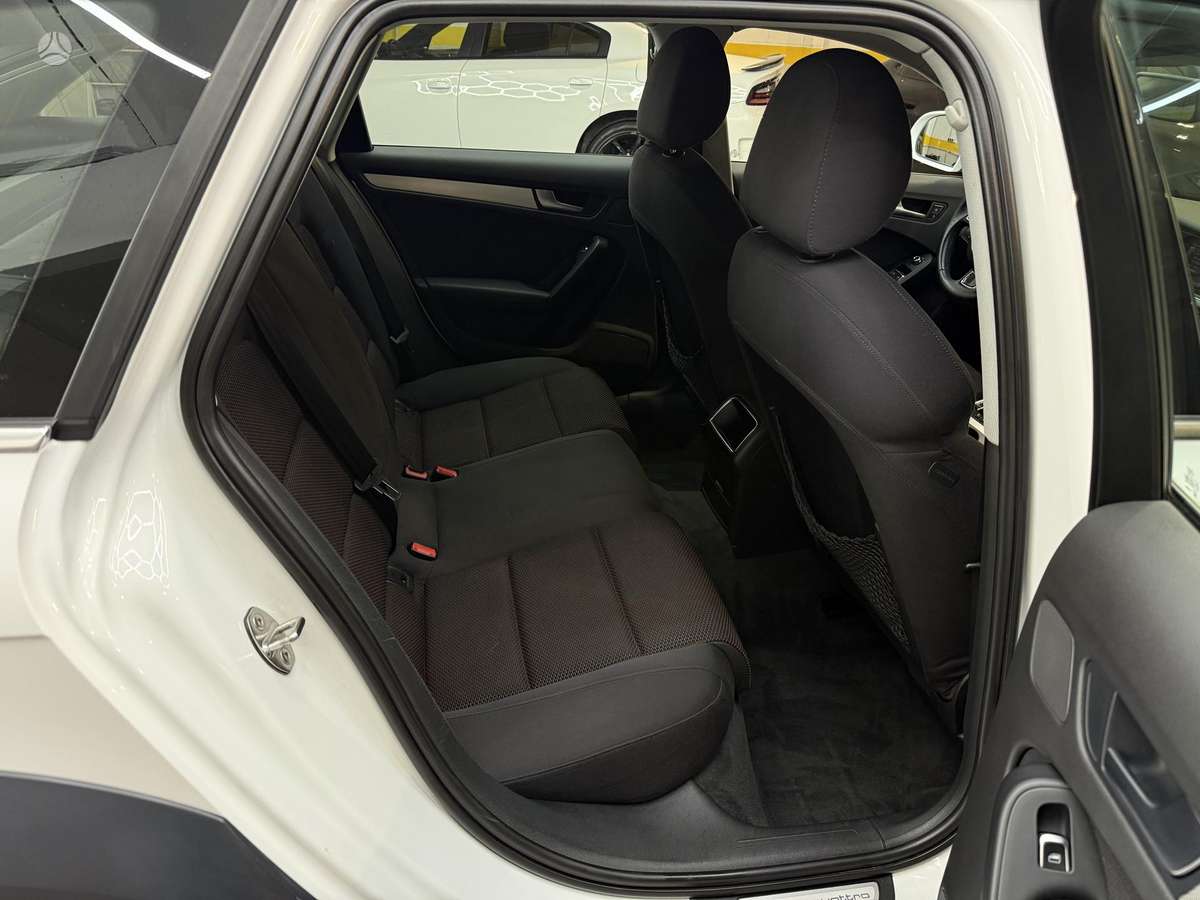 Audi A4 2015 — photo 7