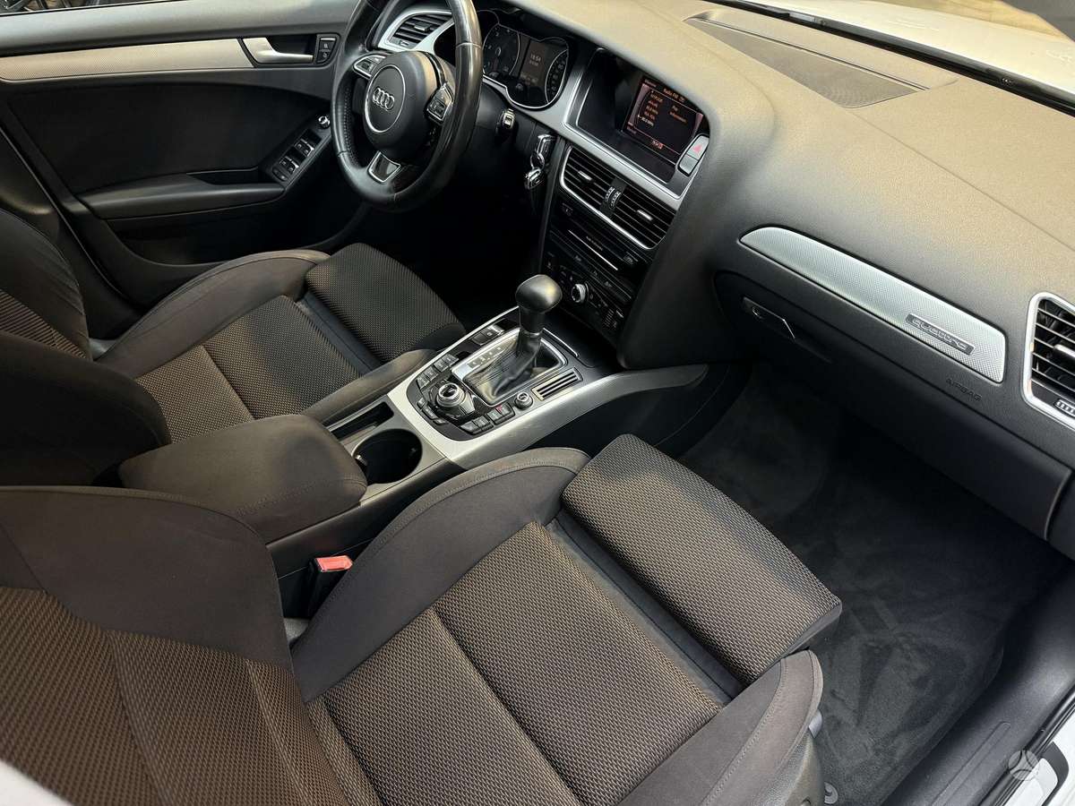 Audi A4 2015 — photo 9