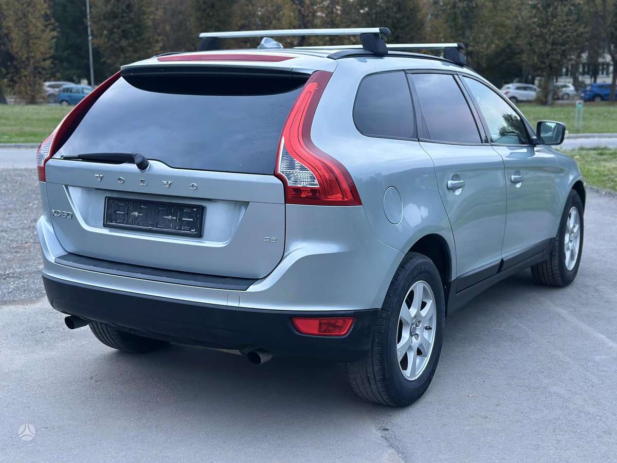Volvo XC60 2010 — фото 8