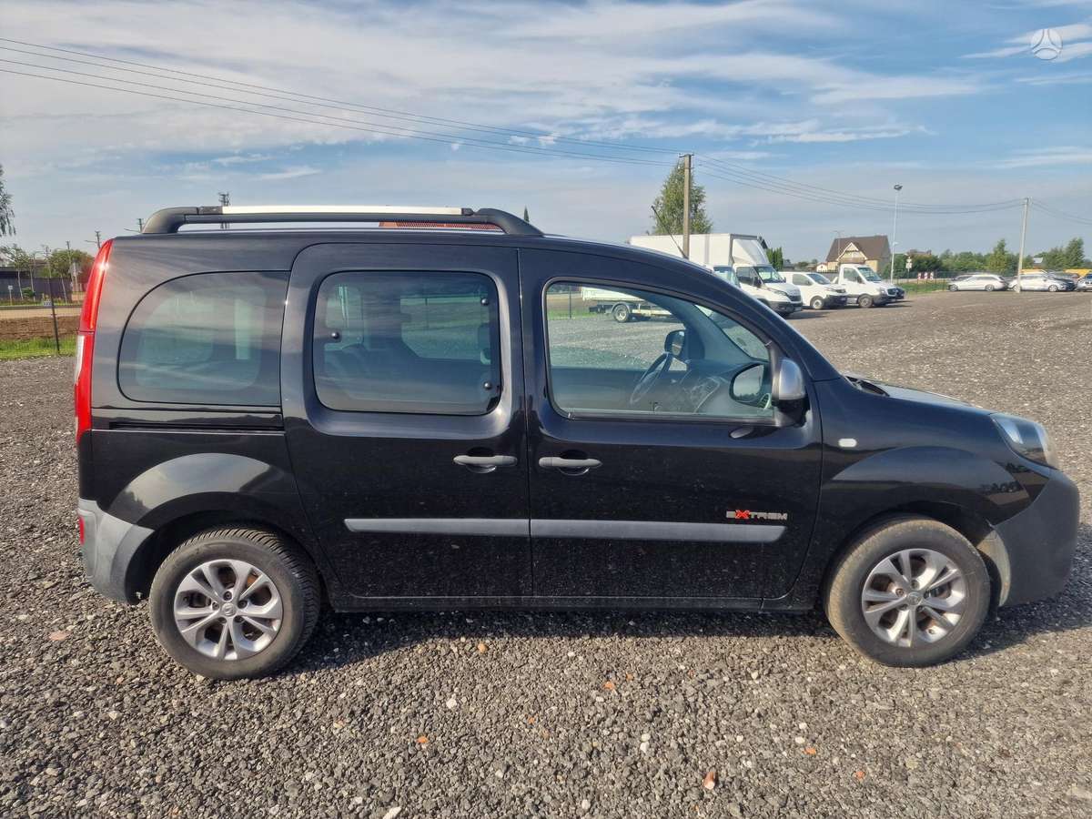 Renault Kangoo 2013 — rear view