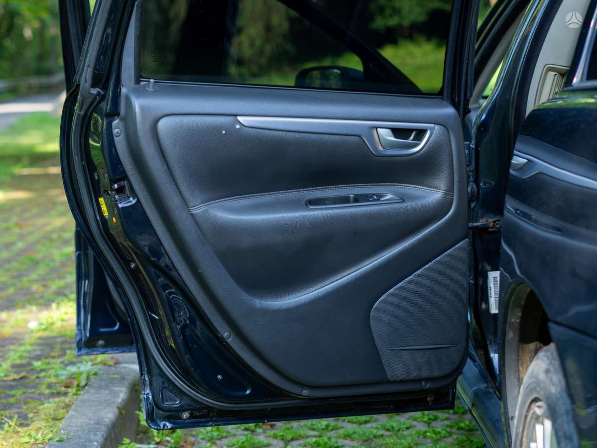 Volvo V70 2006 — фото 17