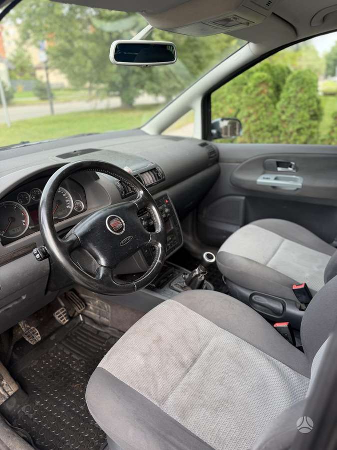 Seat Alhambra 2006 — photo 15