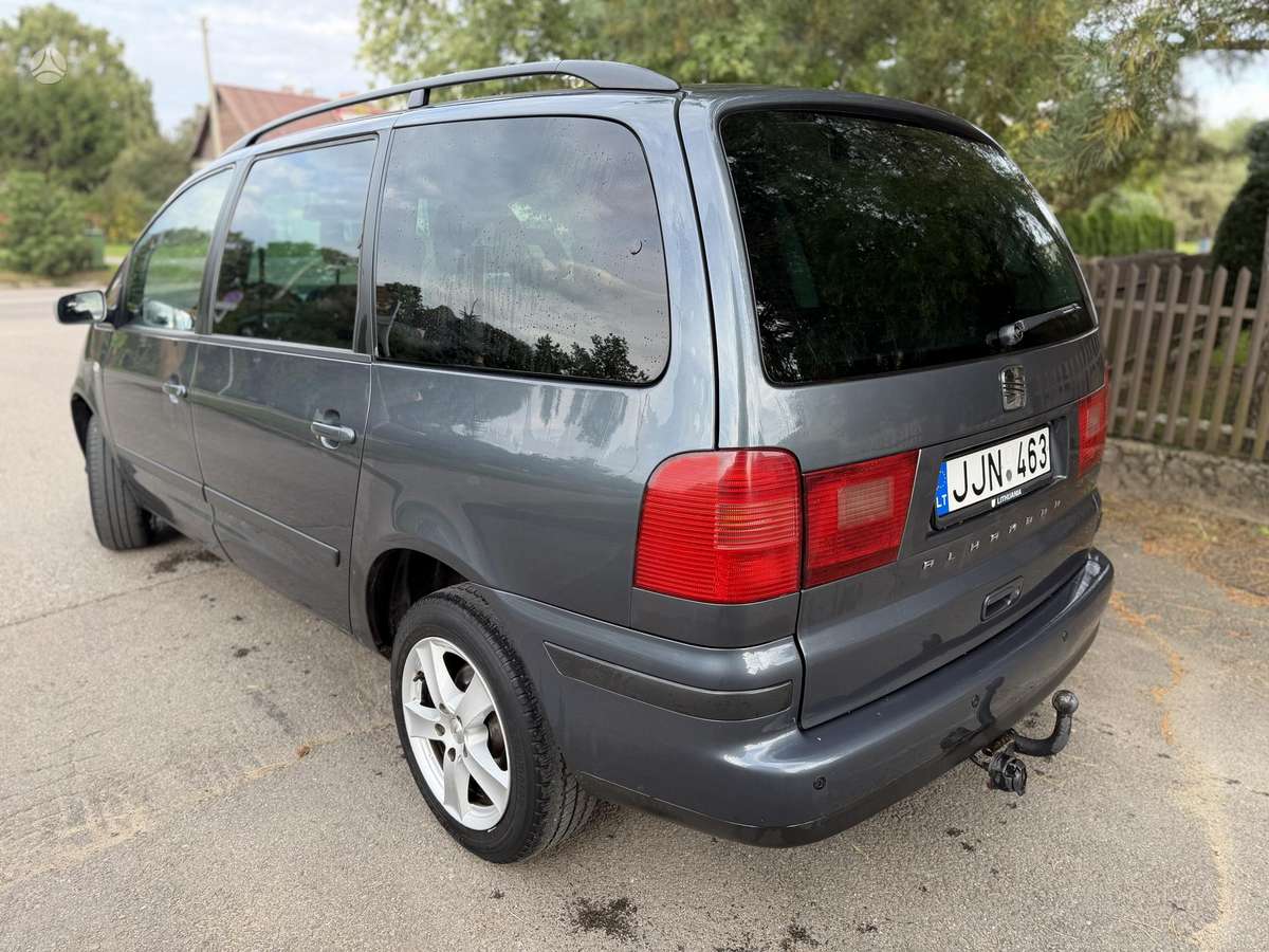 Seat Alhambra 2006 — photo 8