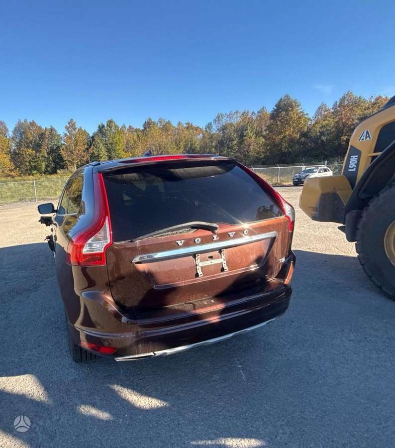 Volvo XC60 2015 — photo 13