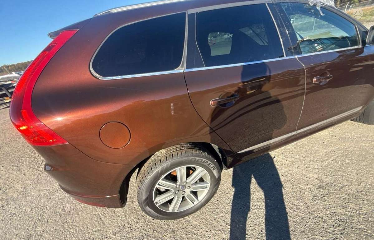 Volvo XC60 2015 — photo 7