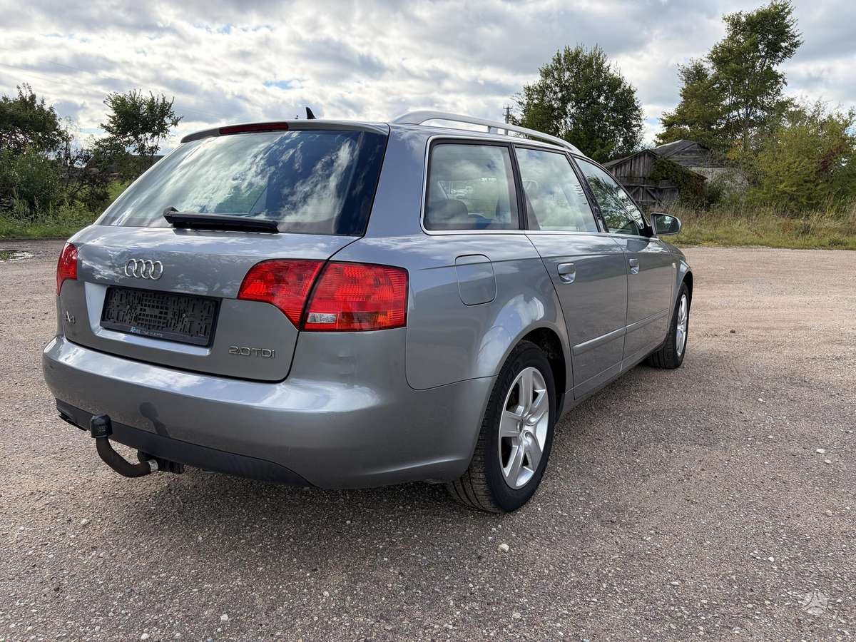 Audi A4 2007 — photo 7