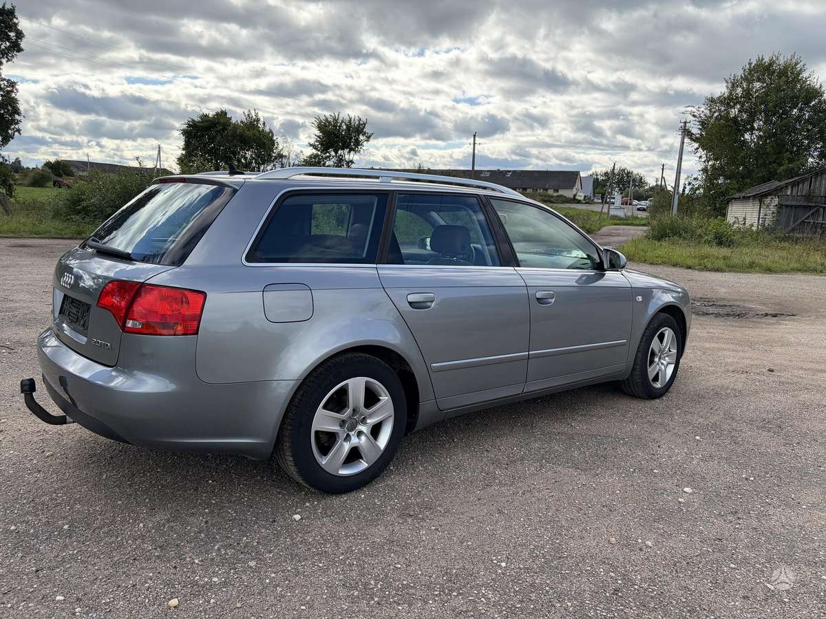 Audi A4 2007 — photo 8